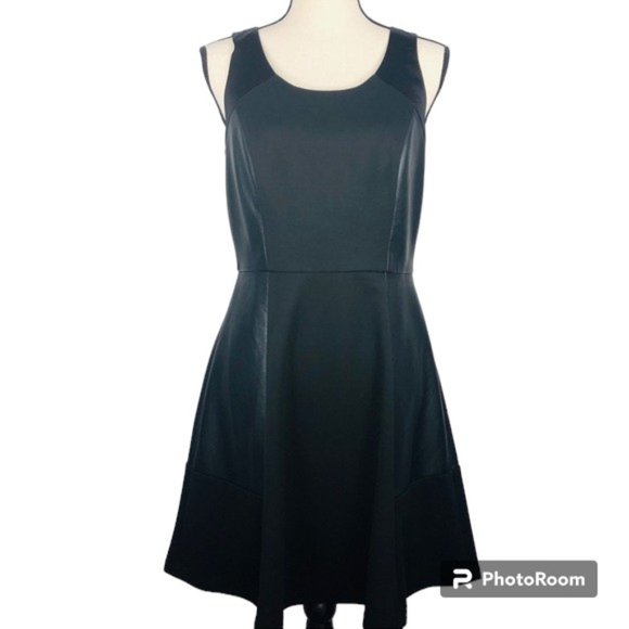 The Limited Dresses & Skirts - The Limited Fit and Flare Dress Size Small